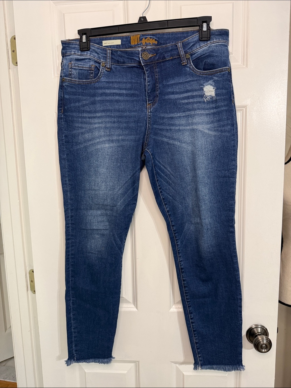 Kut from the Kloth Medium Blue High-Rise Janet Skinny Cropped Jeans - Frayed Hem